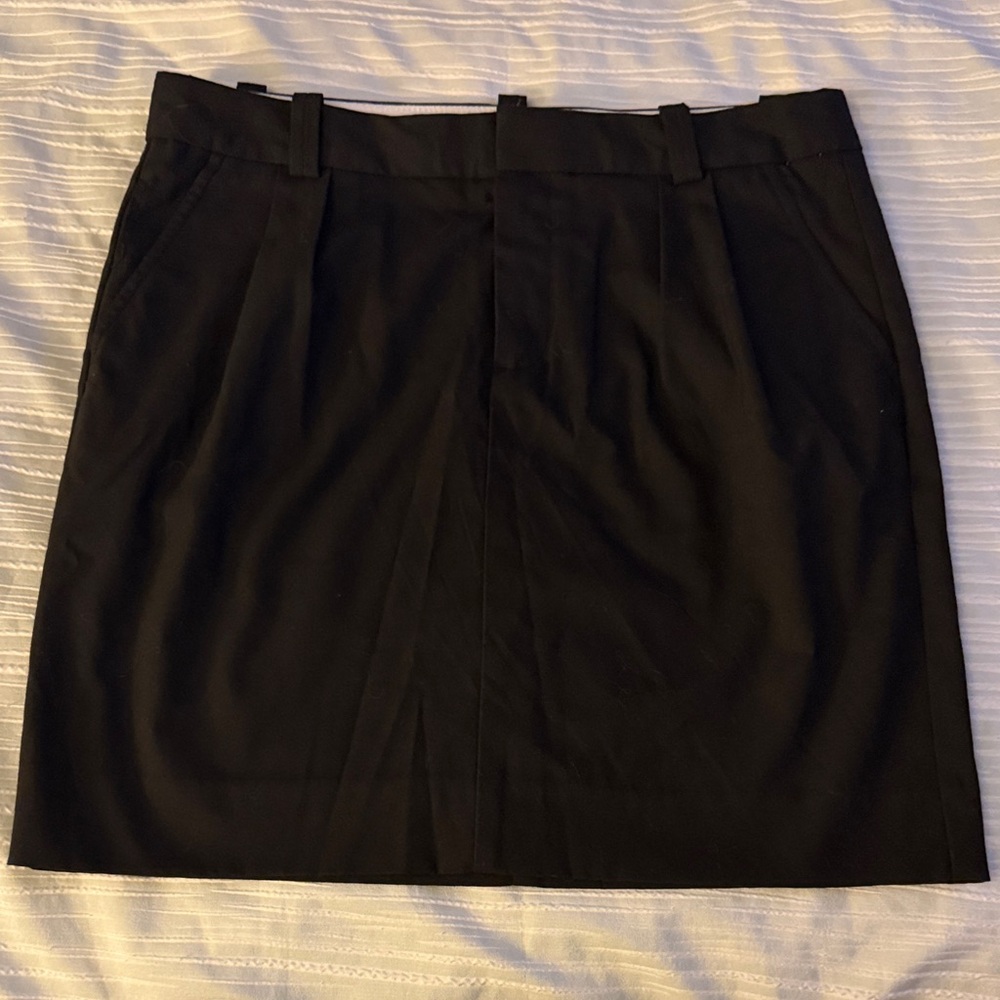 GAP Classic Black Mini Skirt